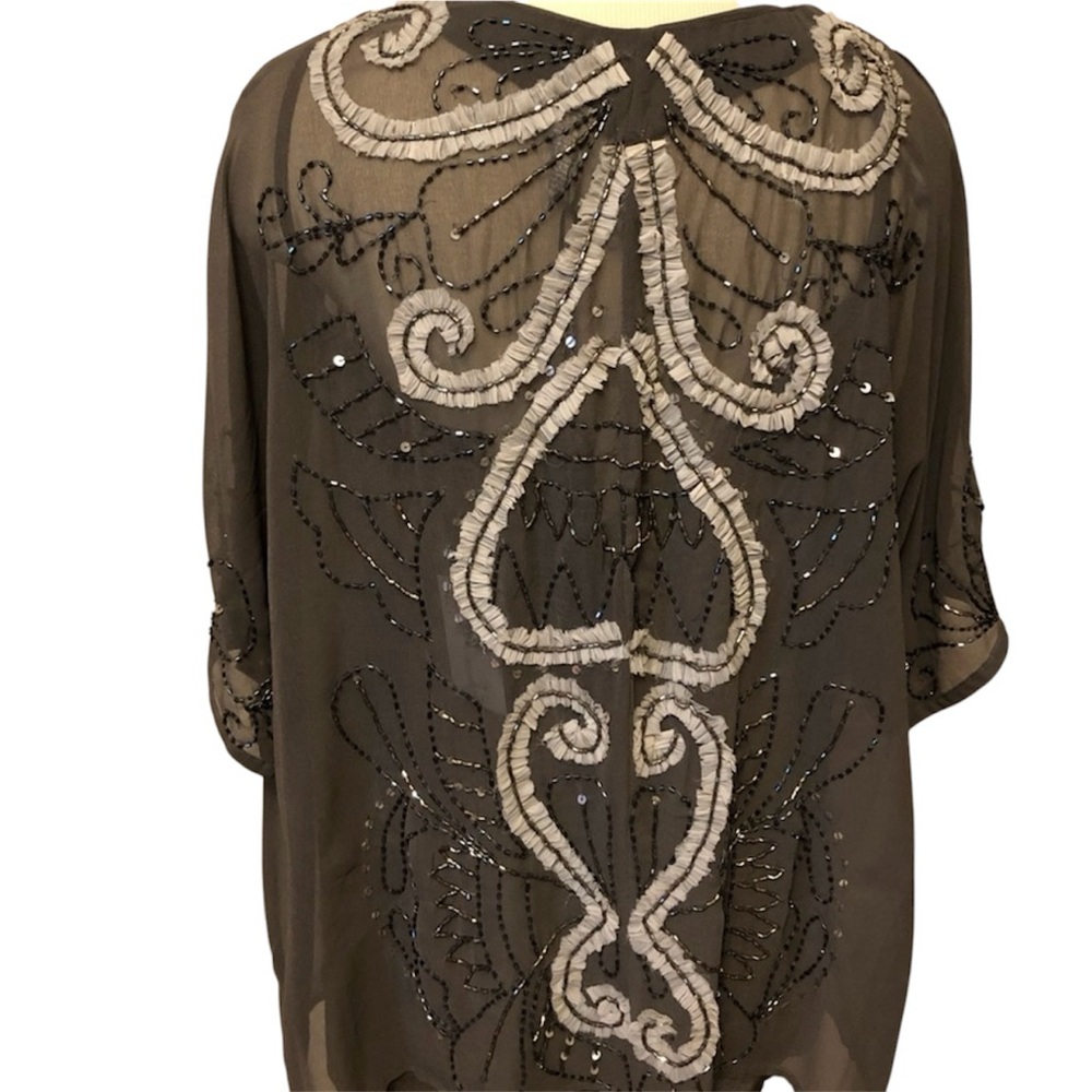 NWT! Buckle Brand Bead Back, Open Front, Sheer Top Size L